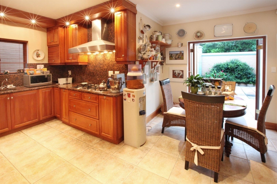 5 Bedroom Property for Sale in Welgemoed Western Cape